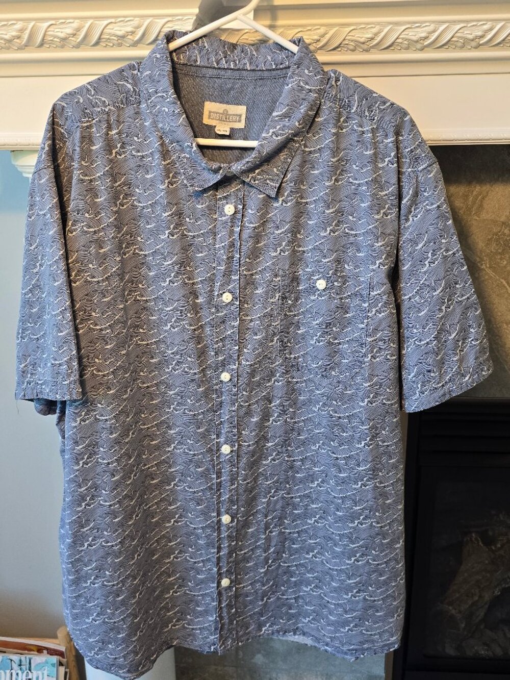 Distillery Apparel Men's Short Sleeve Wave Print Button Up Shirt - XXL (Fits XL)